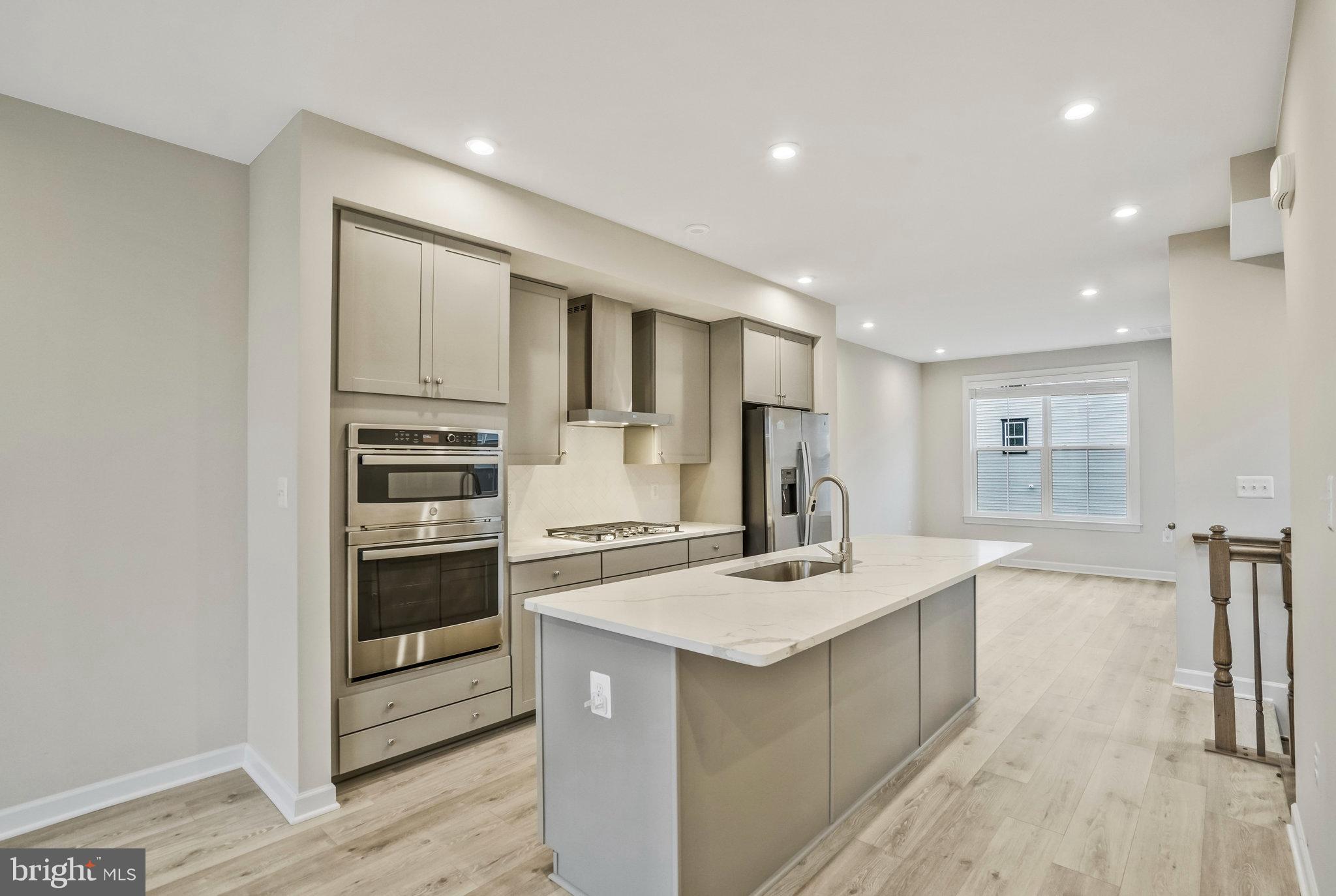 NORTH HILL - Residential Lease