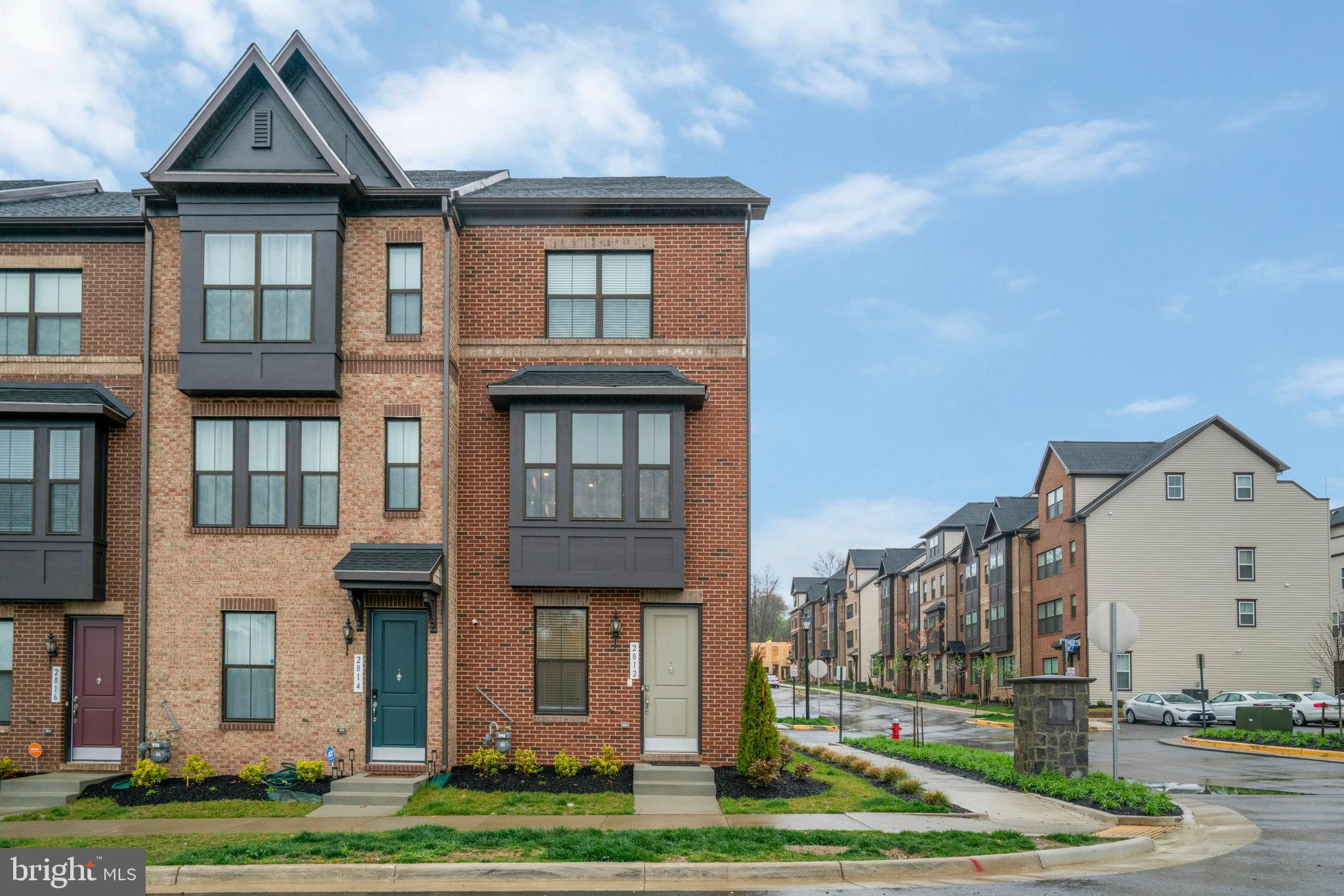 NORTH HILL - Residential Lease