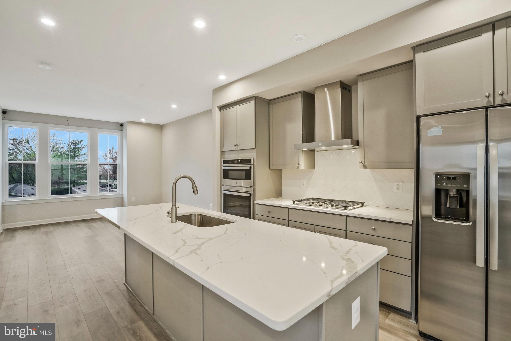 NORTH HILL - Residential Lease