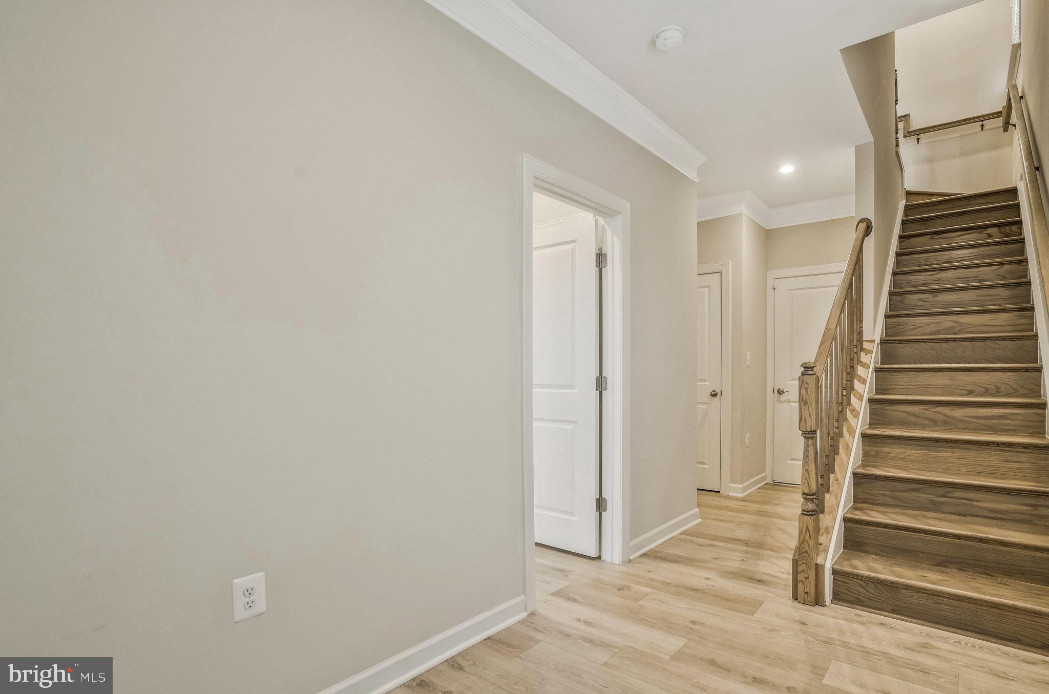 NORTH HILL - Residential Lease