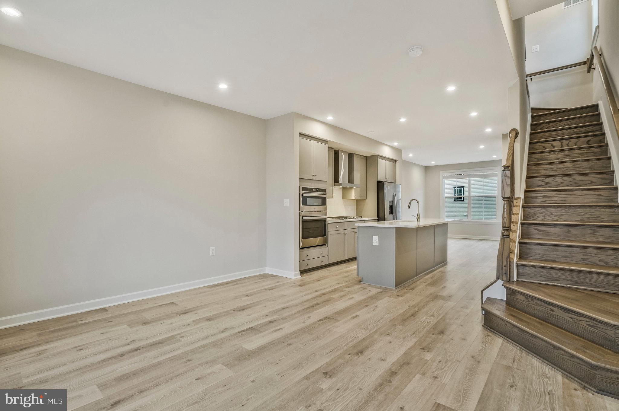 NORTH HILL - Residential Lease