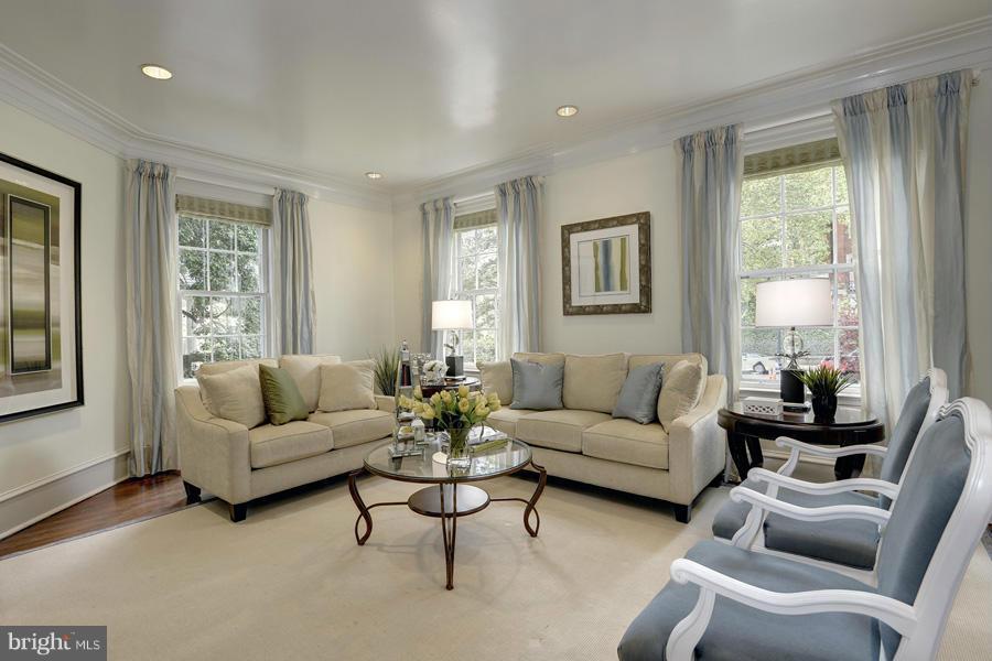 GEORGETOWN - Residential