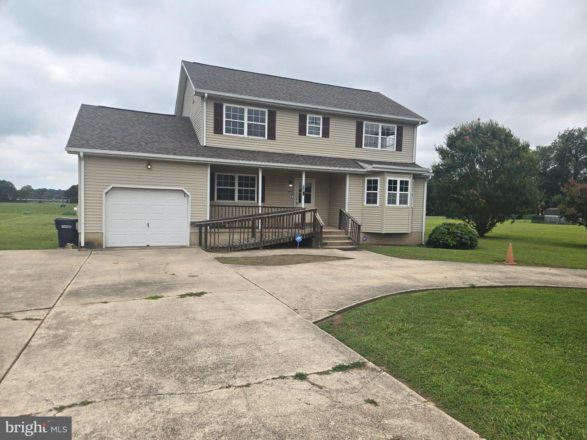 CEDAR CREEK - Residential