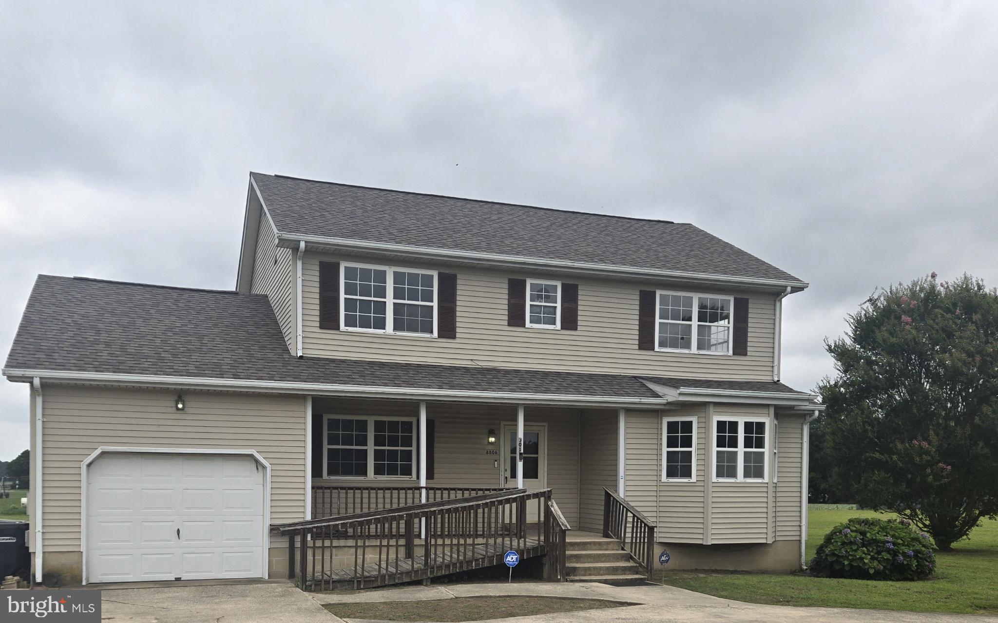 CEDAR CREEK - Residential