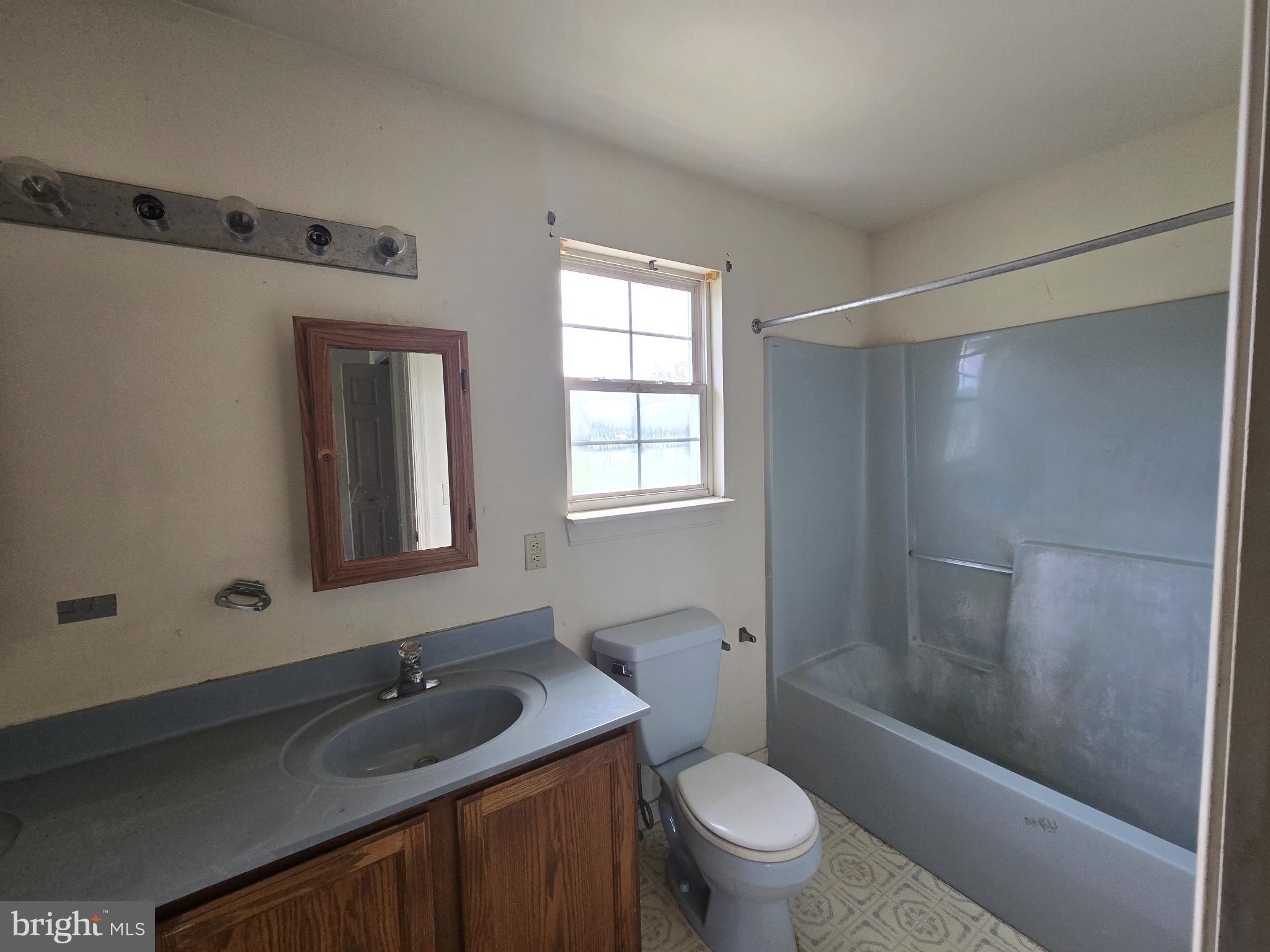 CEDAR CREEK - Residential