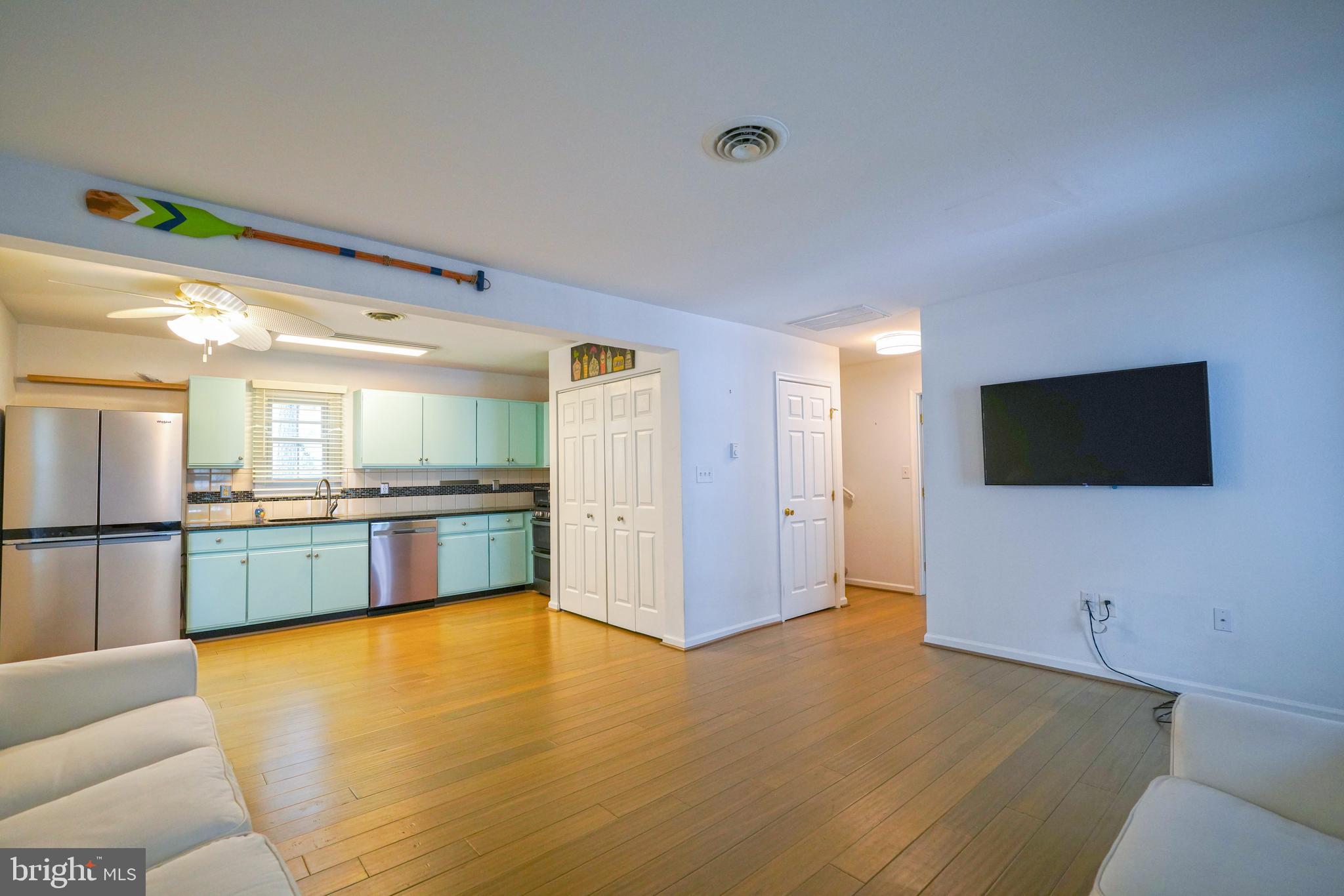 BAHAMAS BEACH - Residential