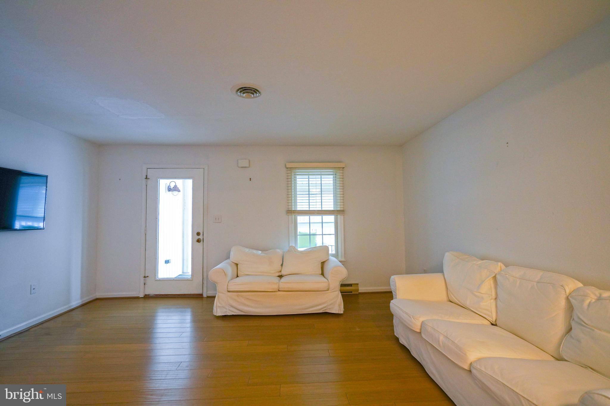 BAHAMAS BEACH - Residential