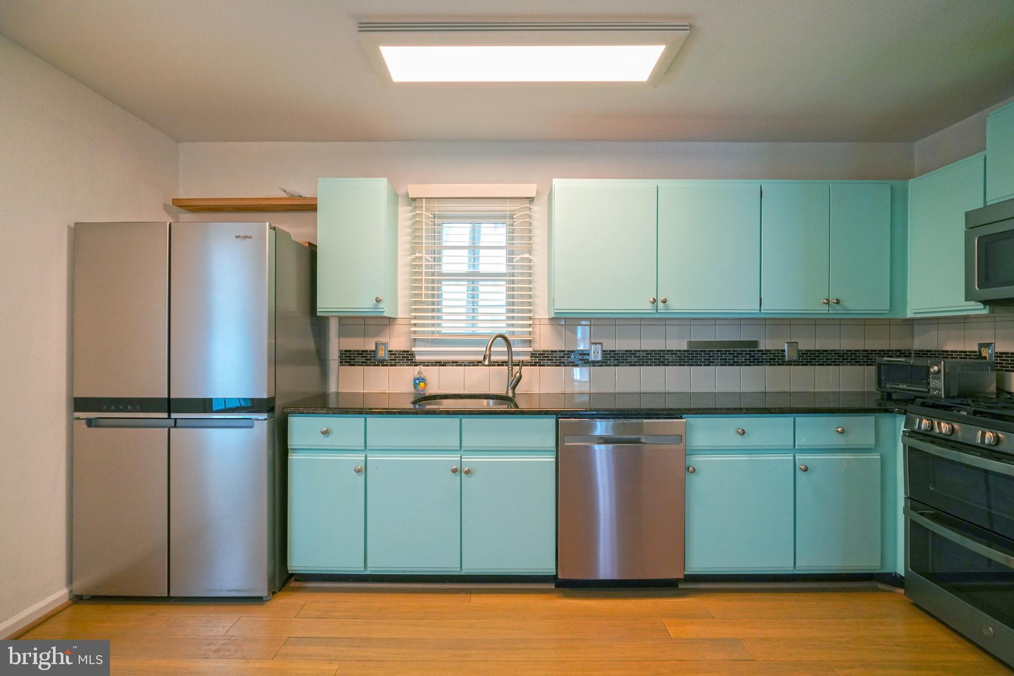 BAHAMAS BEACH - Residential