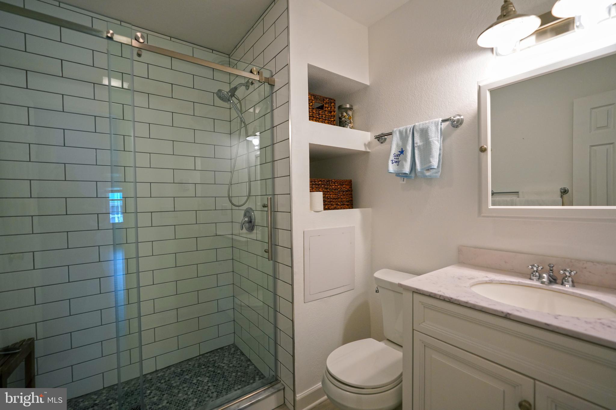 BAHAMAS BEACH - Residential