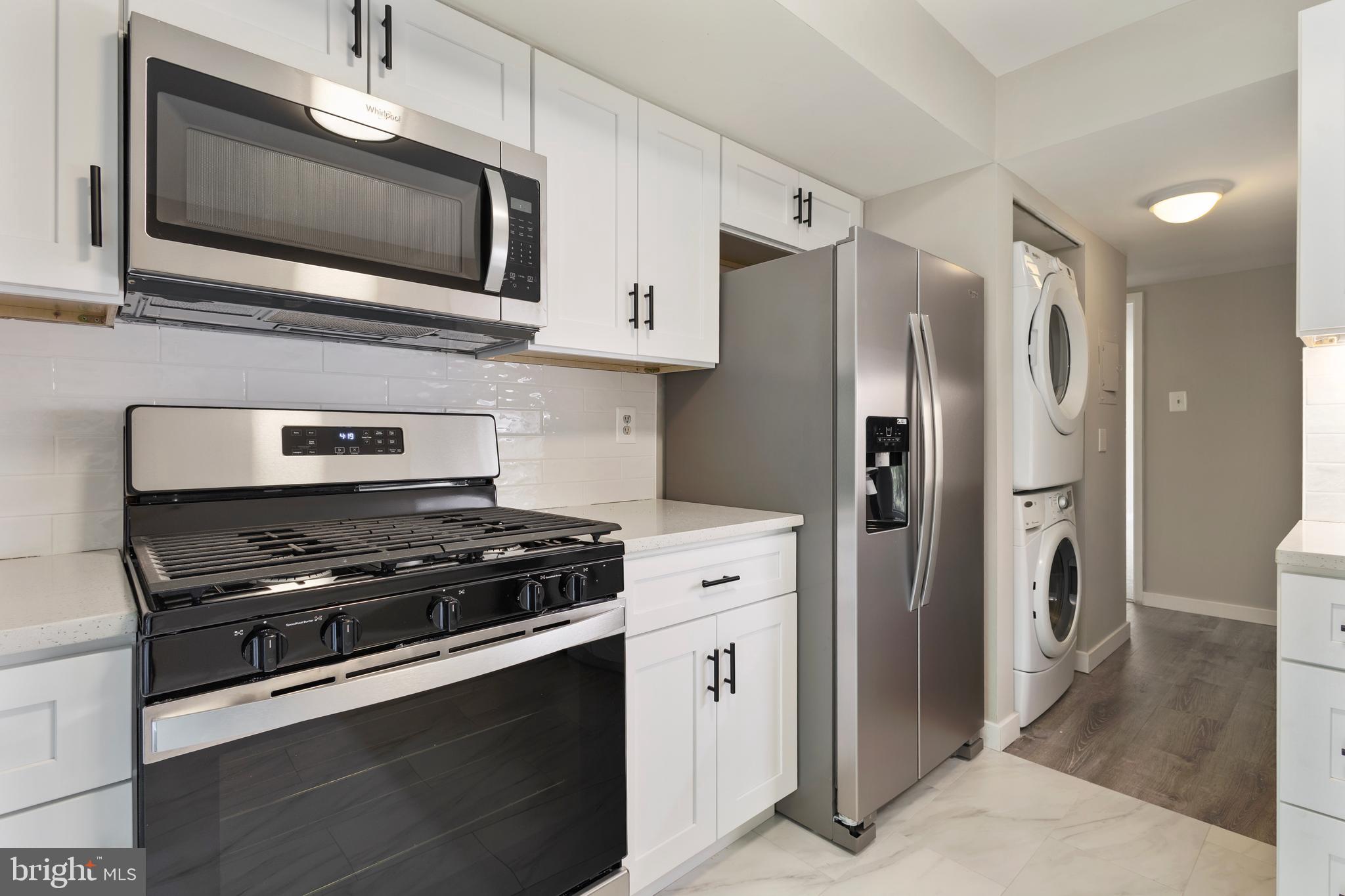 SOUTHGATE CONDO - Residential