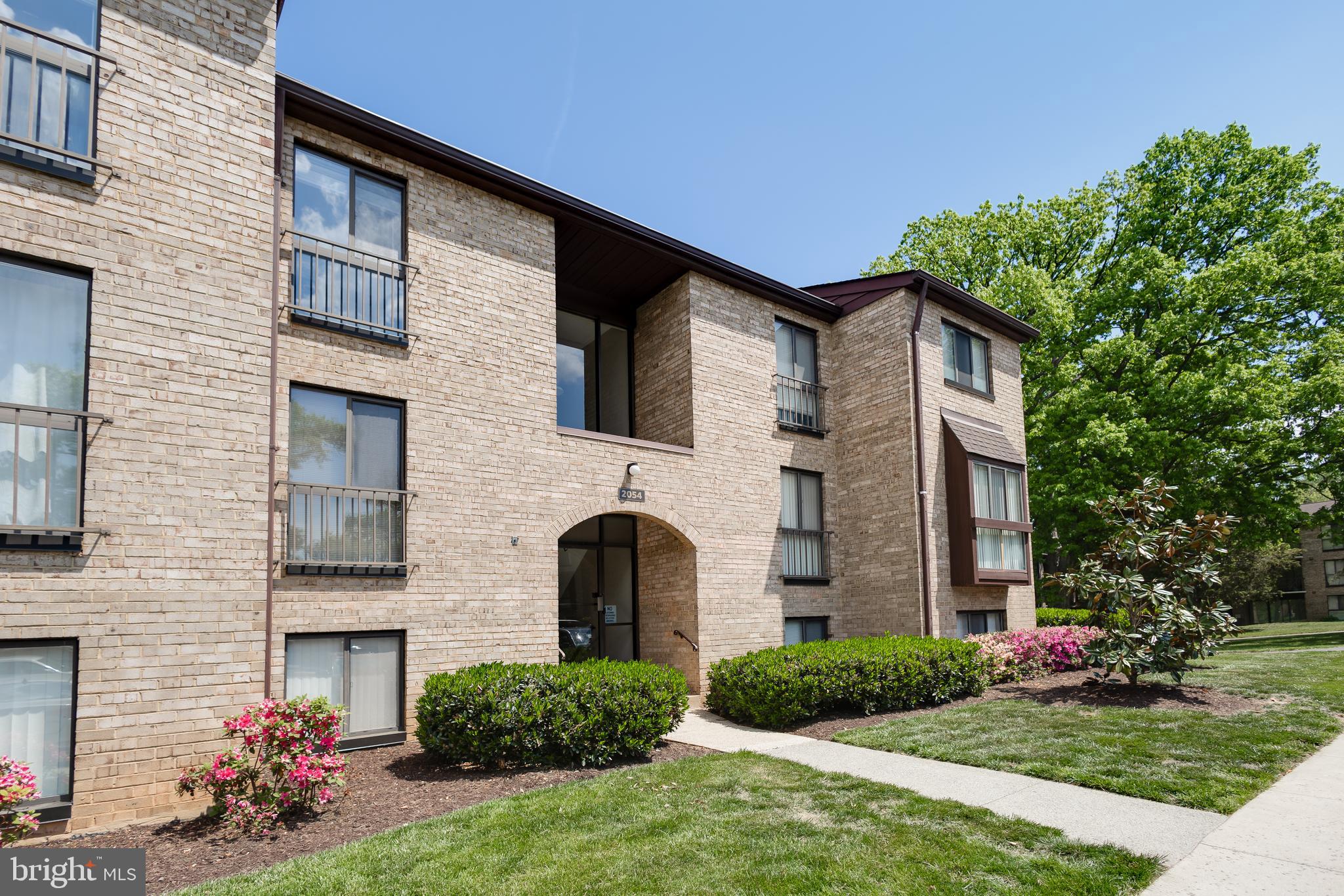 2054 ROYAL FERN COURT 24/21B