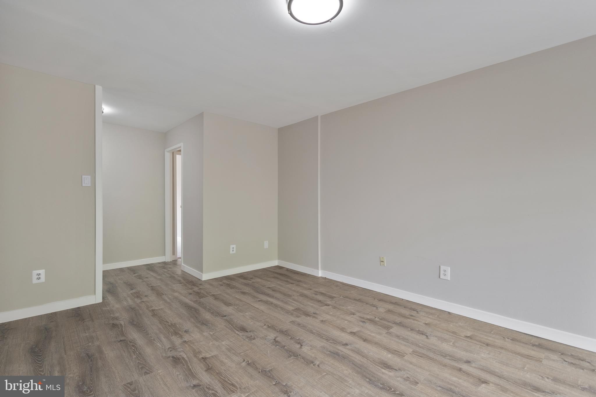 SOUTHGATE CONDO - Residential