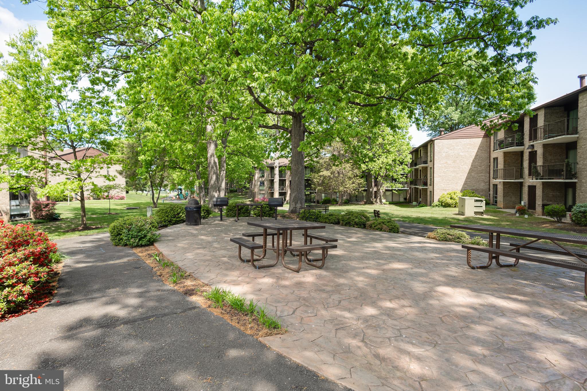SOUTHGATE CONDO - Residential
