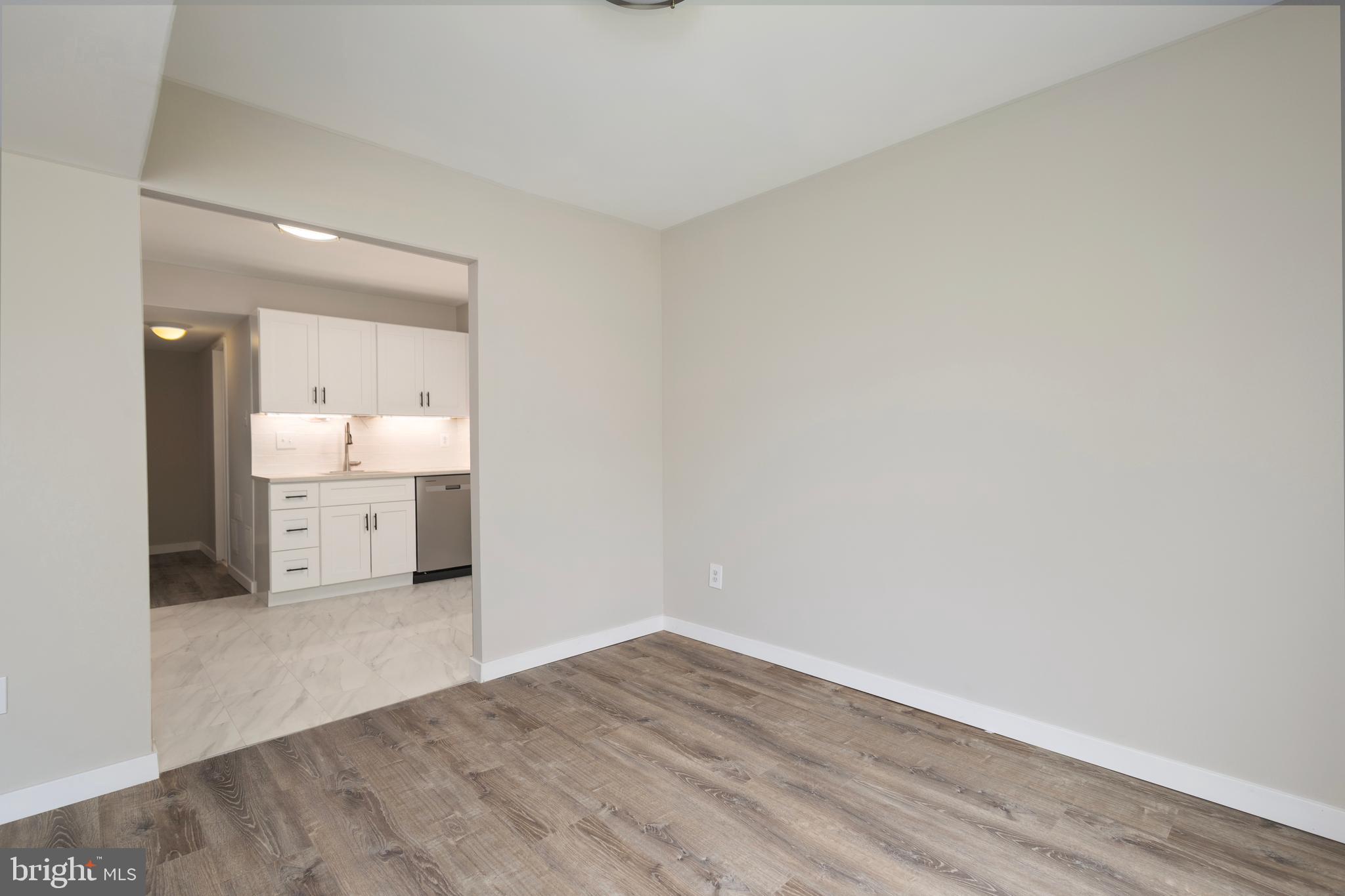 SOUTHGATE CONDO - Residential