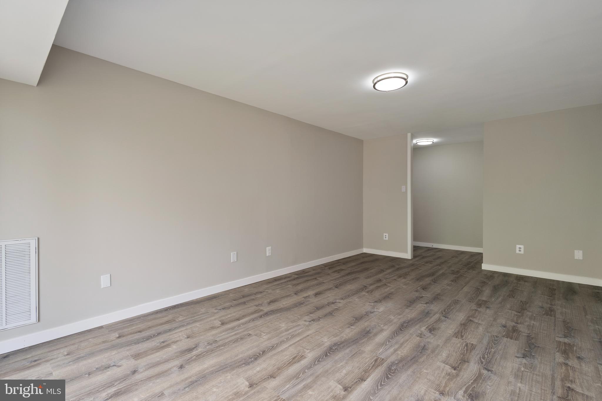 SOUTHGATE CONDO - Residential
