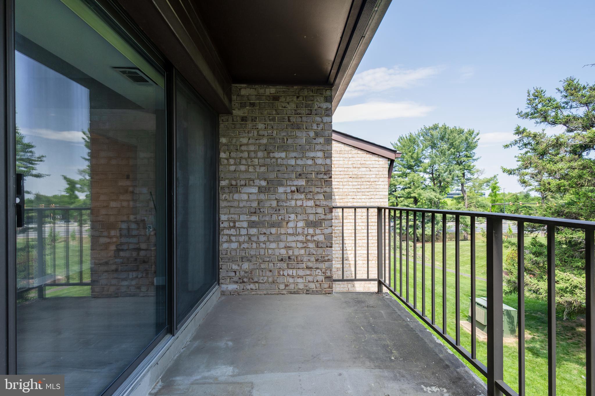 SOUTHGATE CONDO - Residential