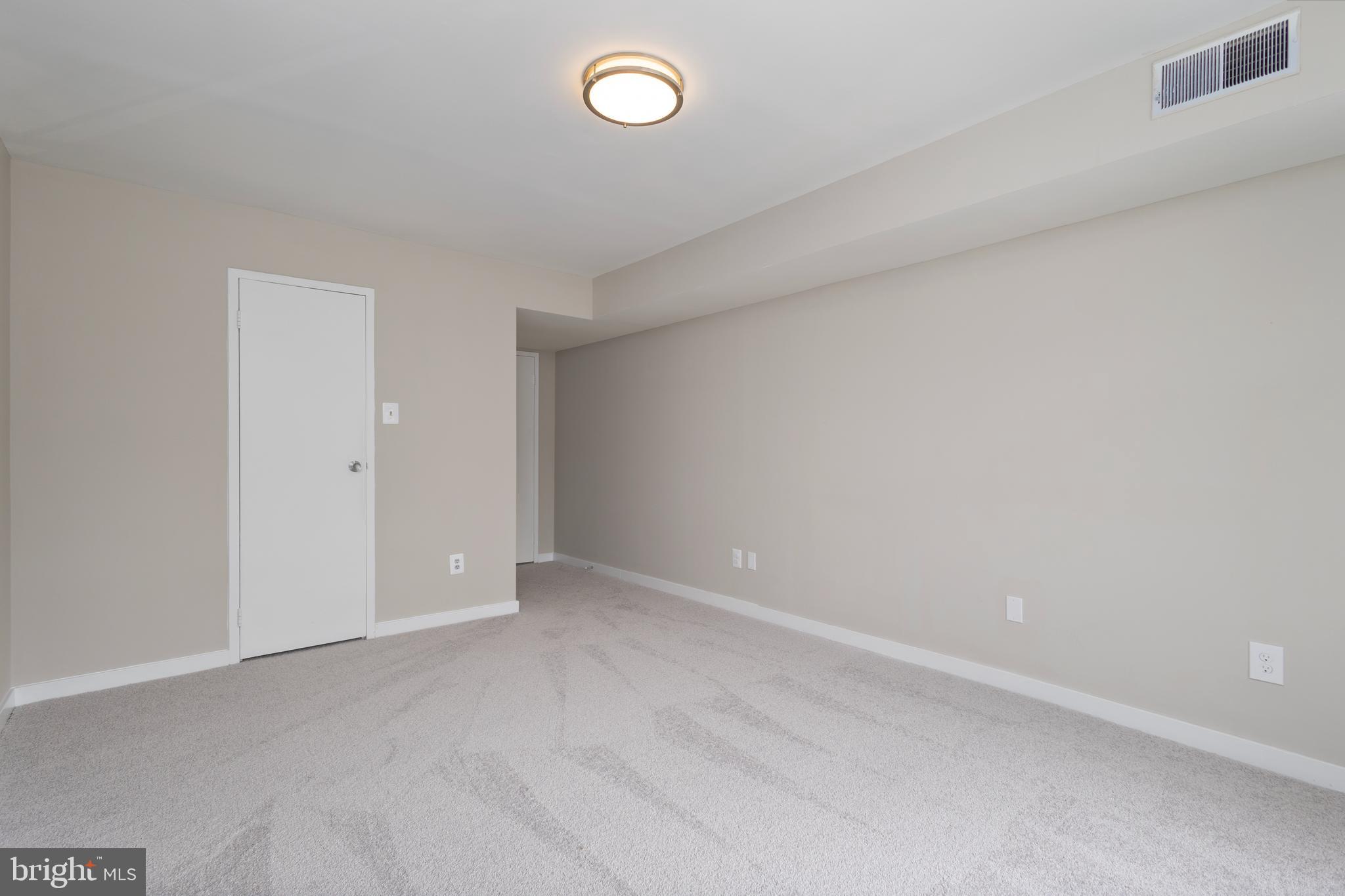 SOUTHGATE CONDO - Residential