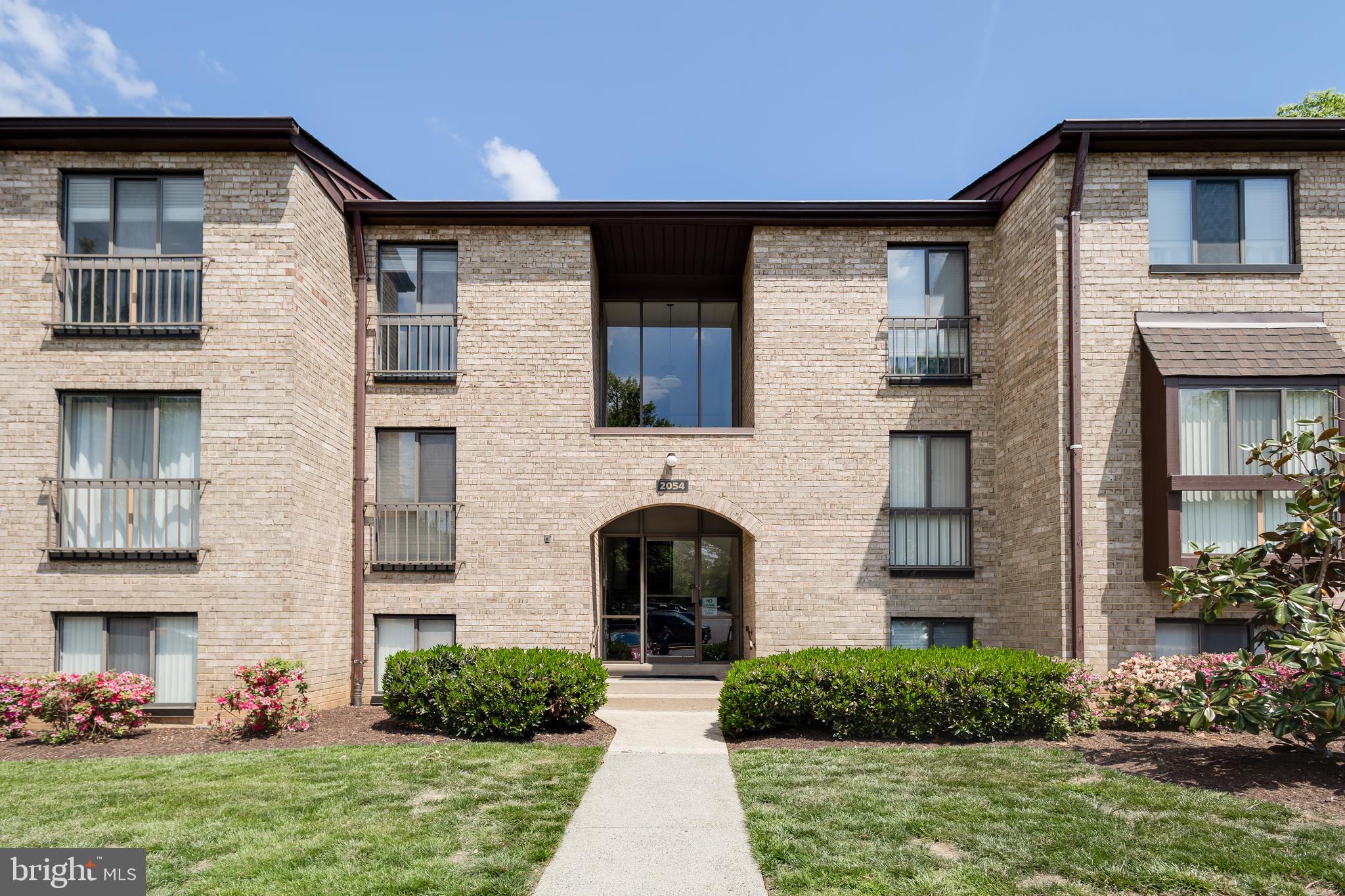 2054 ROYAL FERN COURT 24/21B
