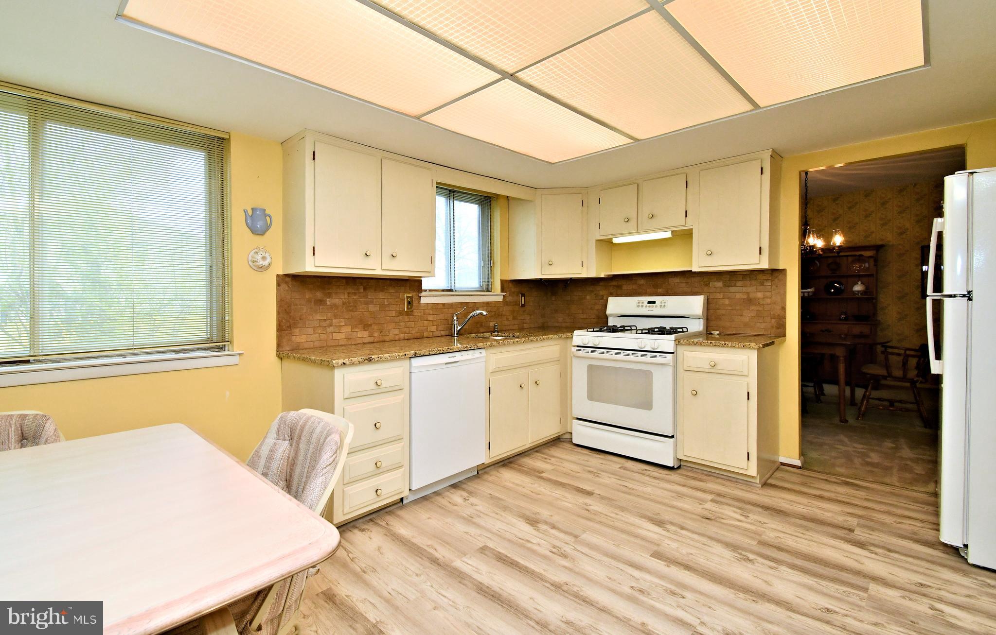 GLEN VIEW PARK - Residential