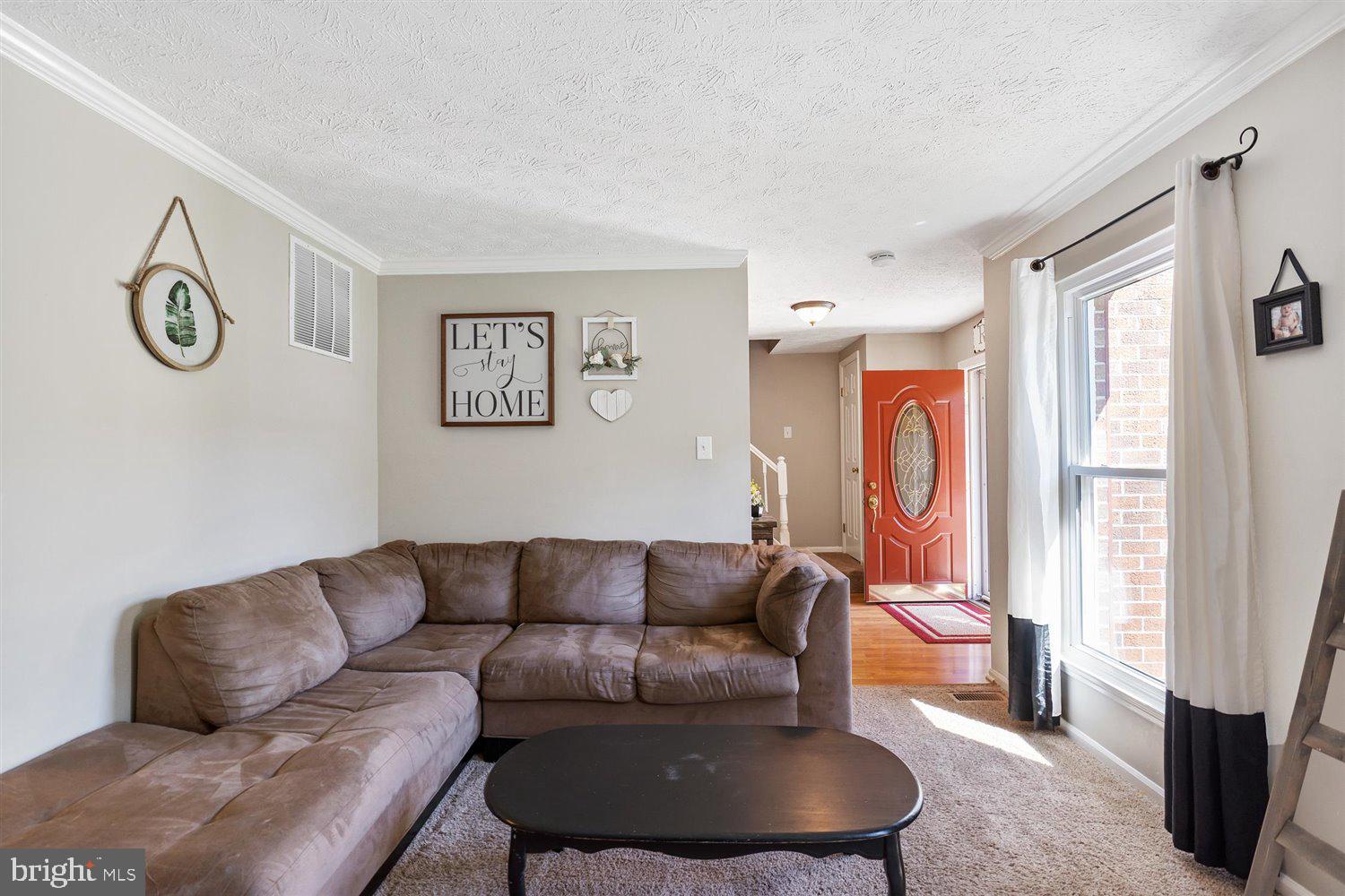 BROADVIEW - Residential