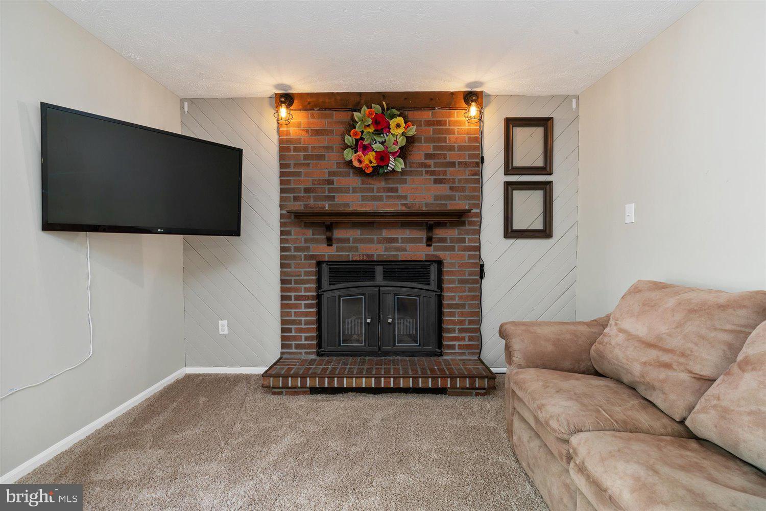 BROADVIEW - Residential