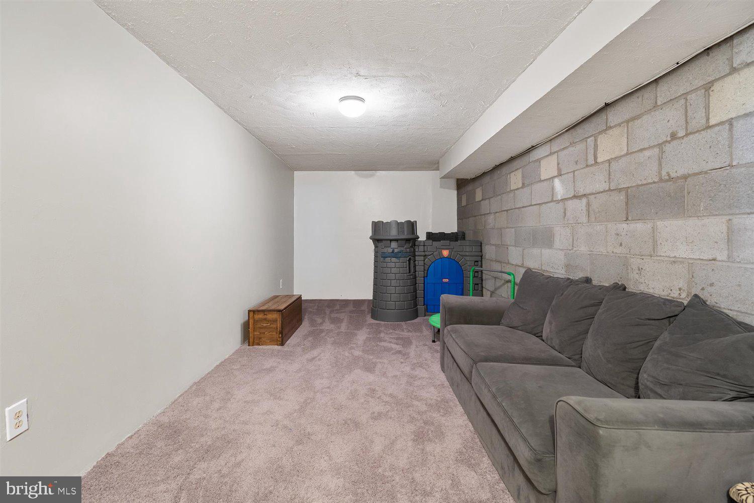 BROADVIEW - Residential