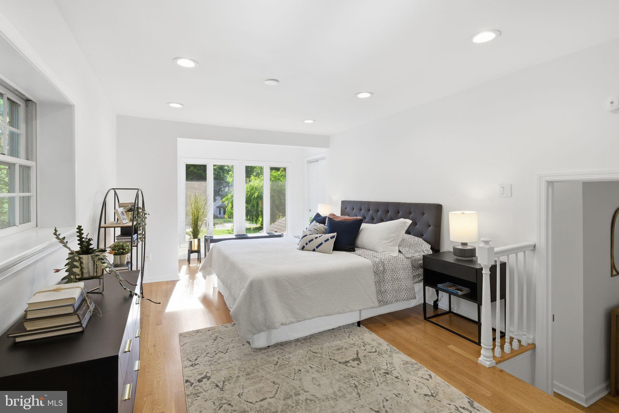 SOUTH WAYNE - Residential