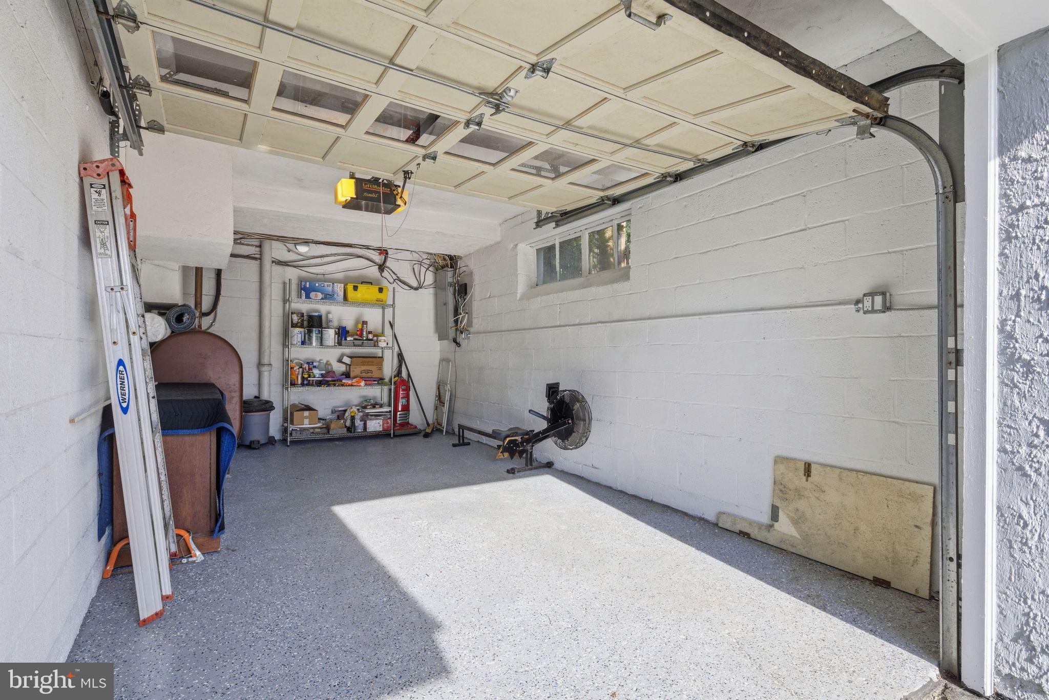 SOUTH WAYNE - Residential