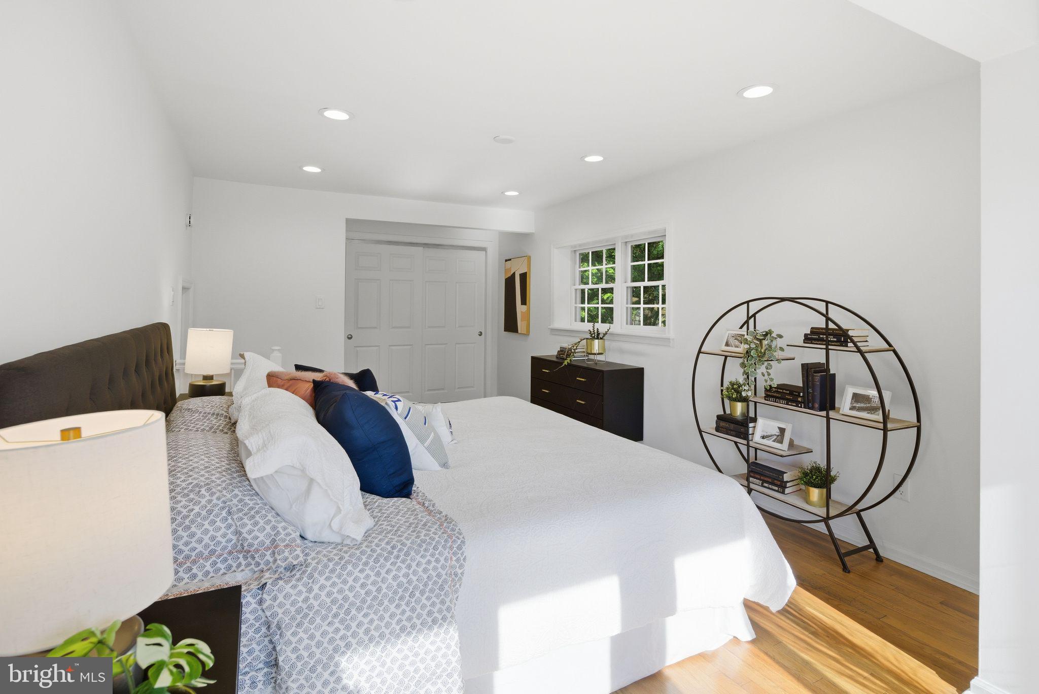 SOUTH WAYNE - Residential
