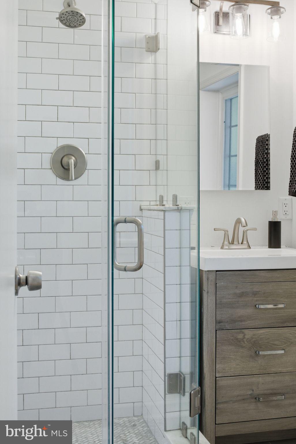 SOUTH WAYNE - Residential