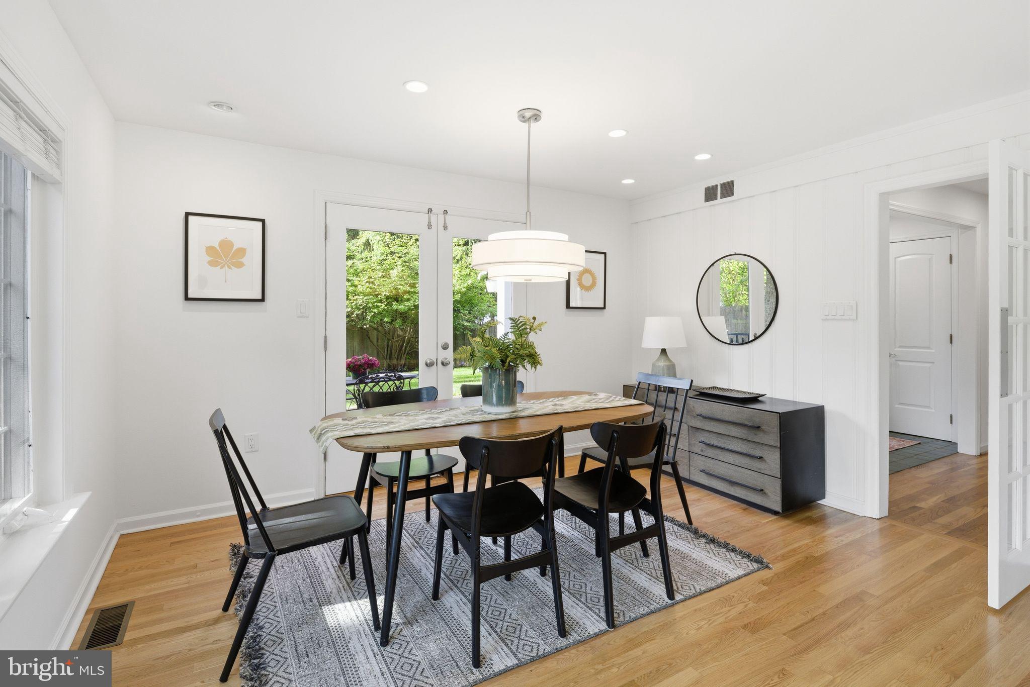 SOUTH WAYNE - Residential