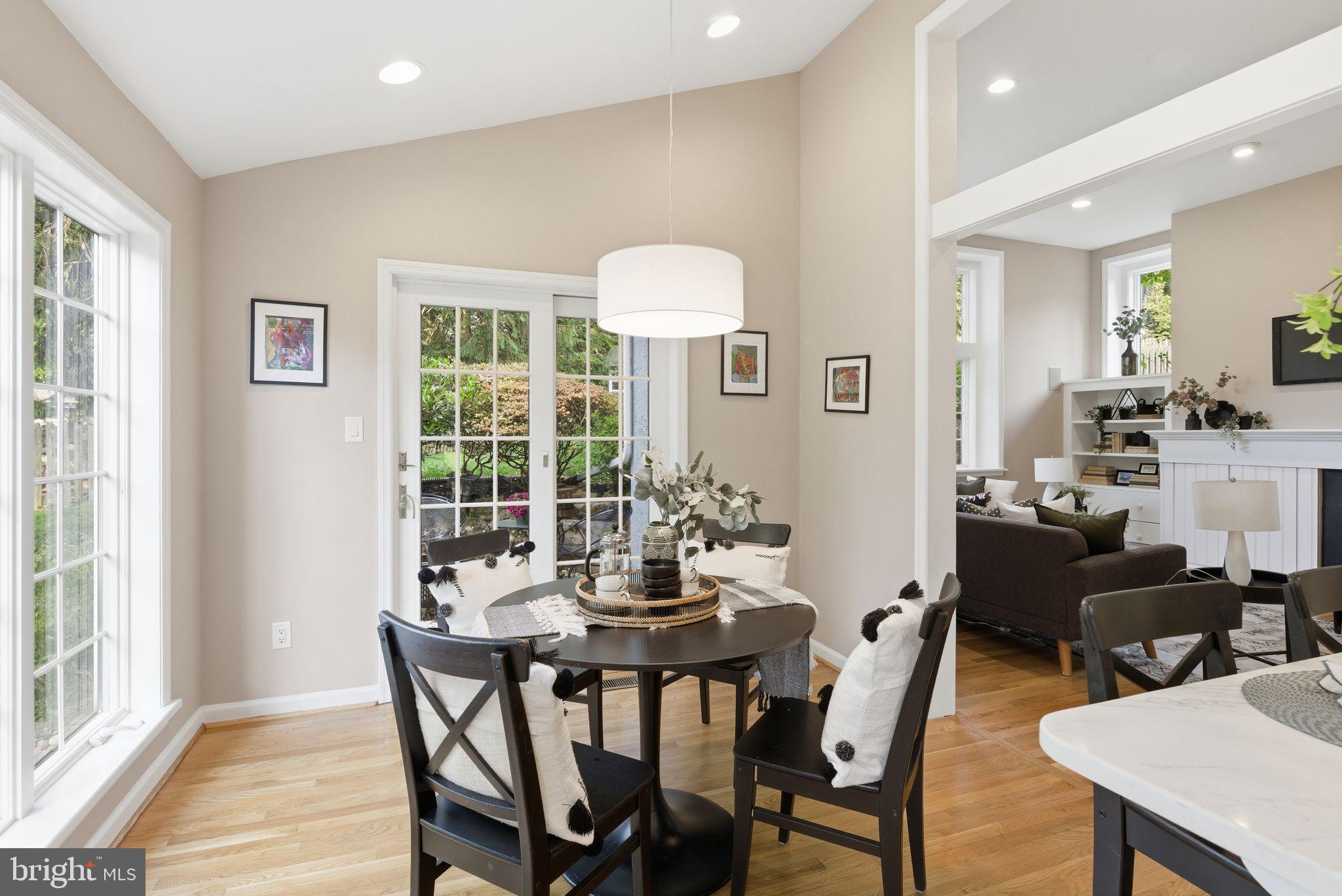 SOUTH WAYNE - Residential