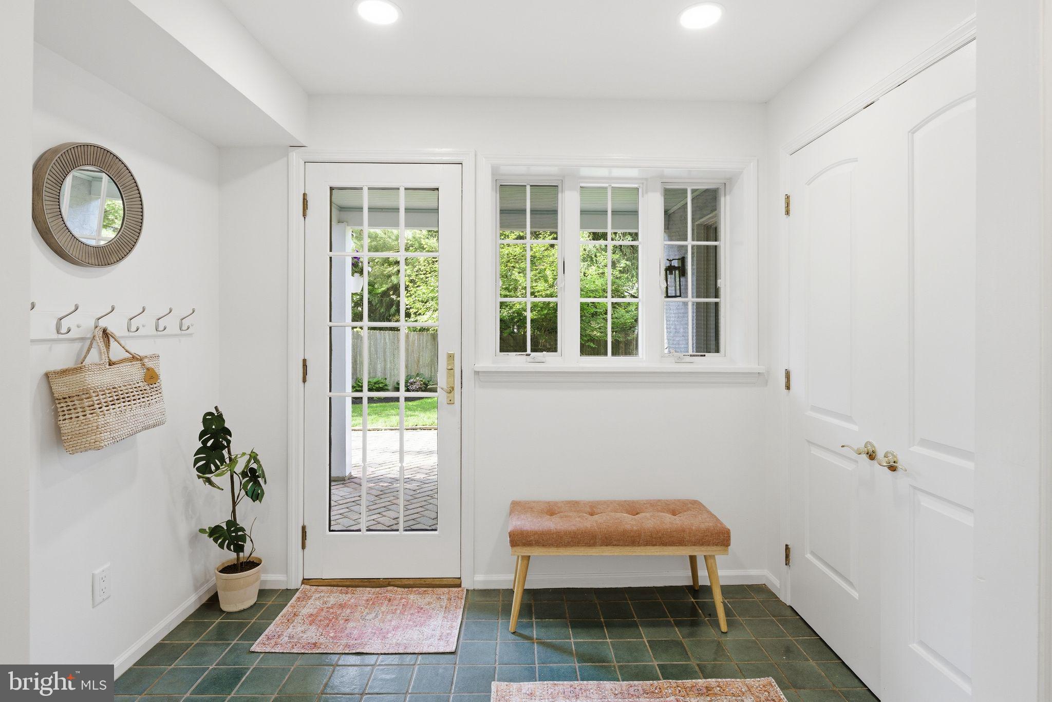 SOUTH WAYNE - Residential