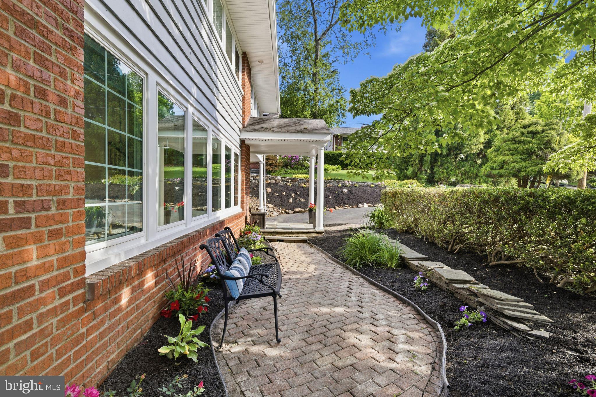 SOUTH WAYNE - Residential