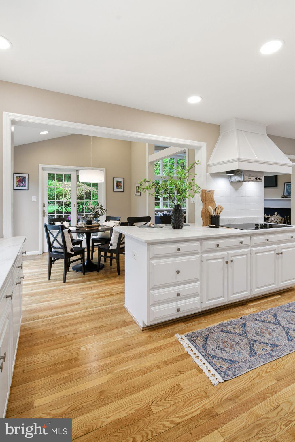 SOUTH WAYNE - Residential
