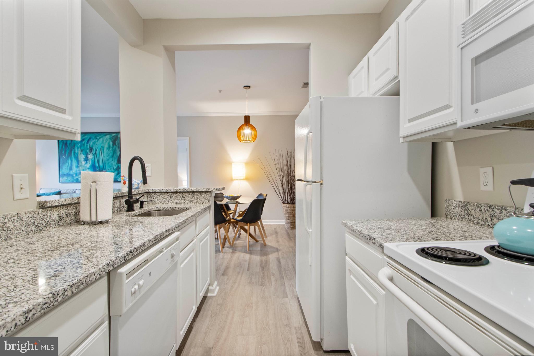 CREEKWOOD - Residential