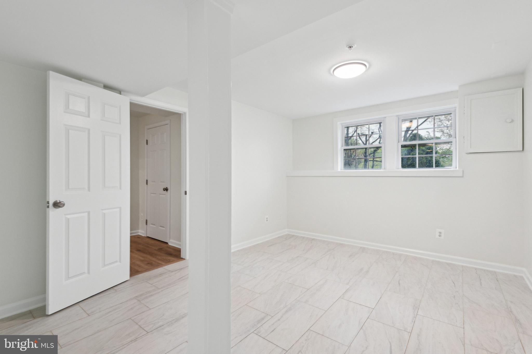 ANNAPOLIS WALK - Residential