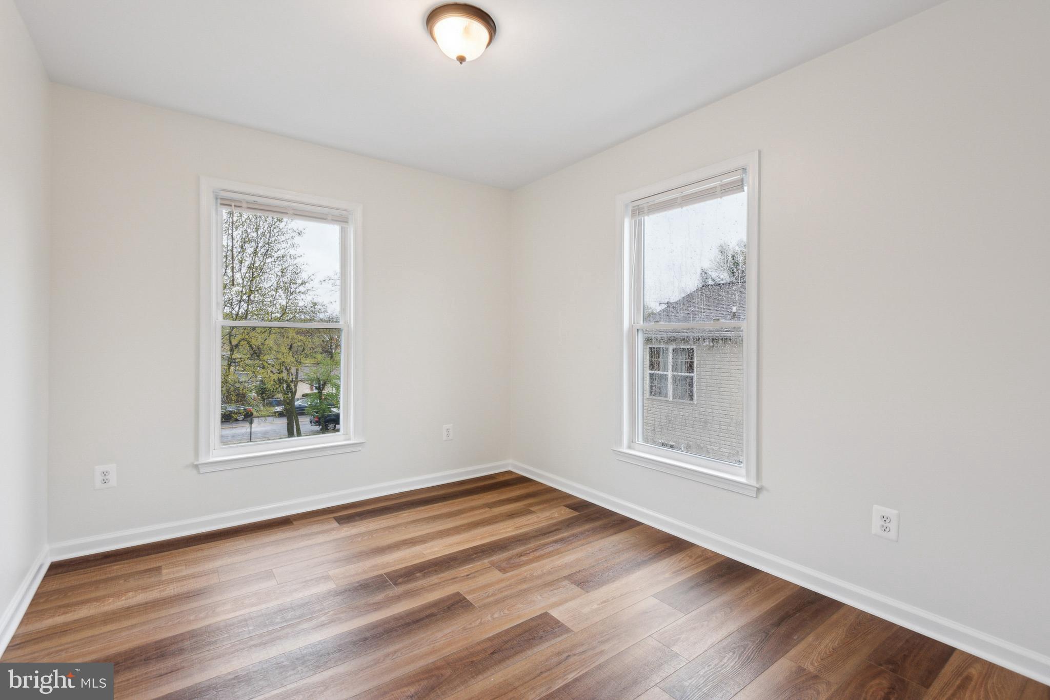 ANNAPOLIS WALK - Residential