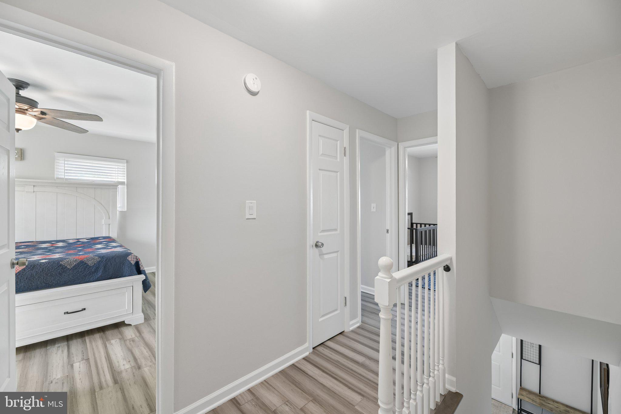 WOODLAND BEACH - Residential