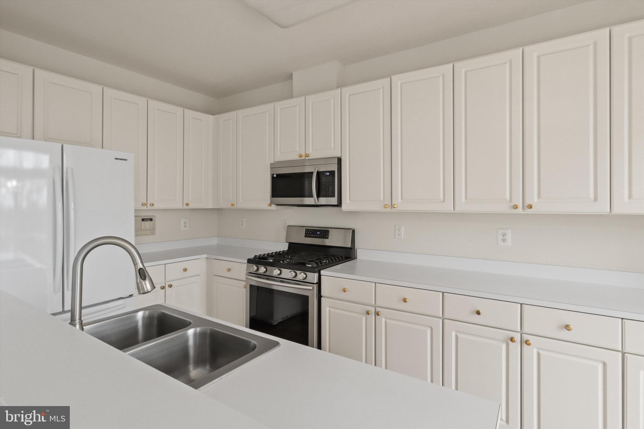 BELMONT BAY - Residential