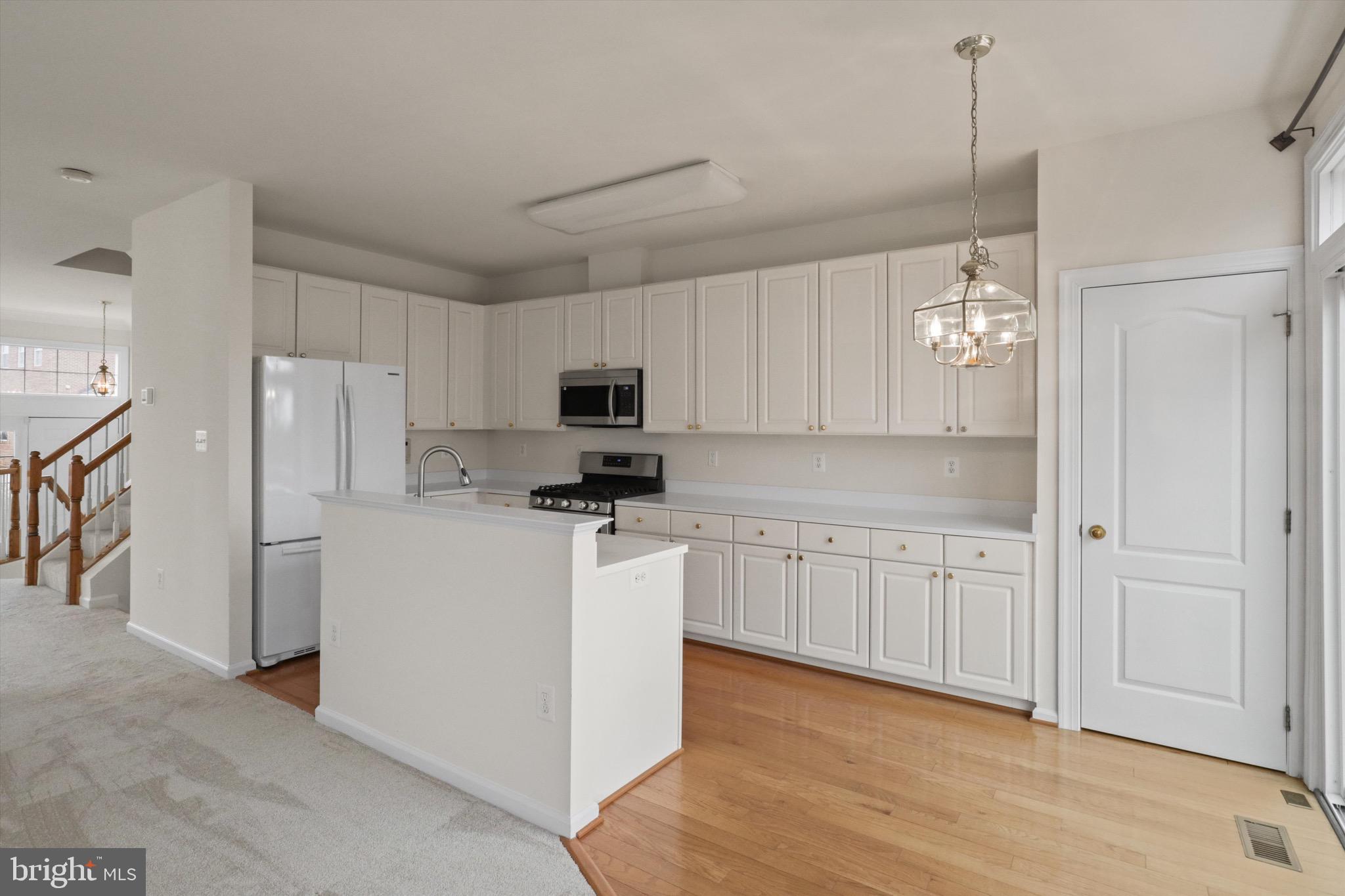 BELMONT BAY - Residential