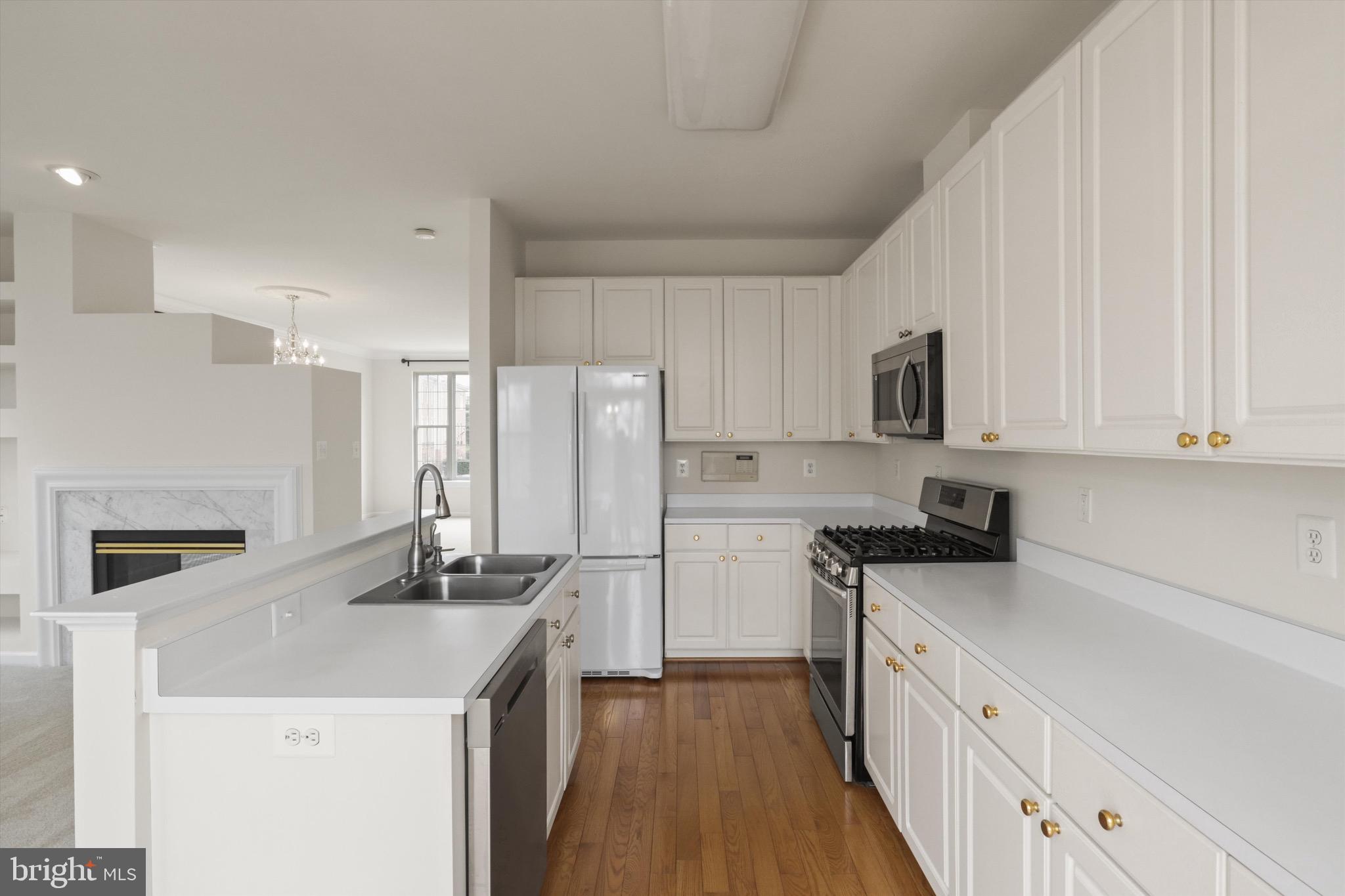 BELMONT BAY - Residential