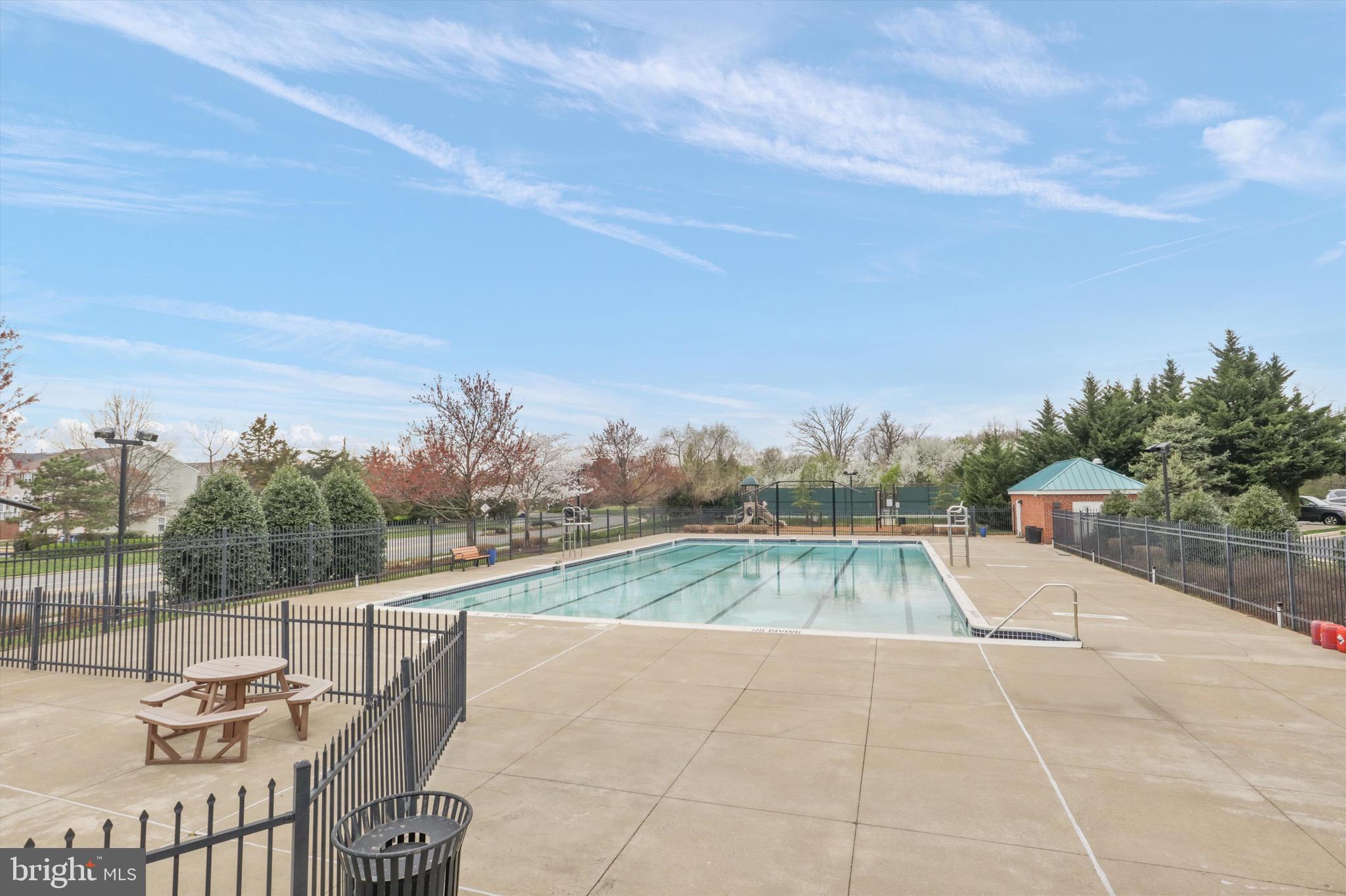 BELMONT BAY - Residential