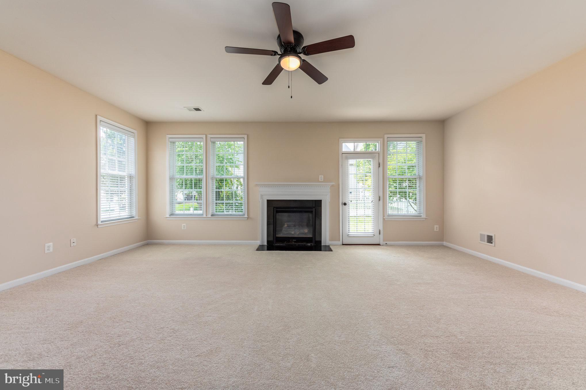 VIRGINIA HERITAGE AT LEE'S PARK - Residential