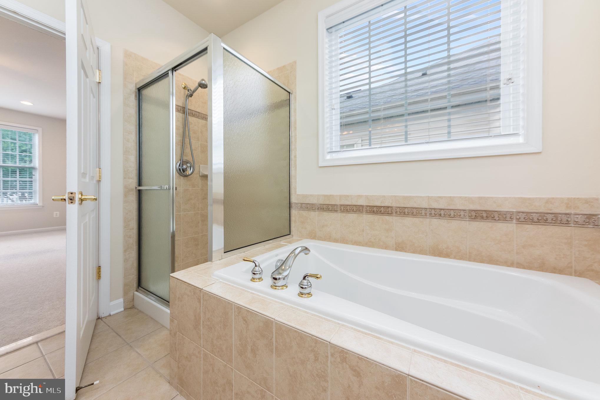 VIRGINIA HERITAGE AT LEE'S PARK - Residential