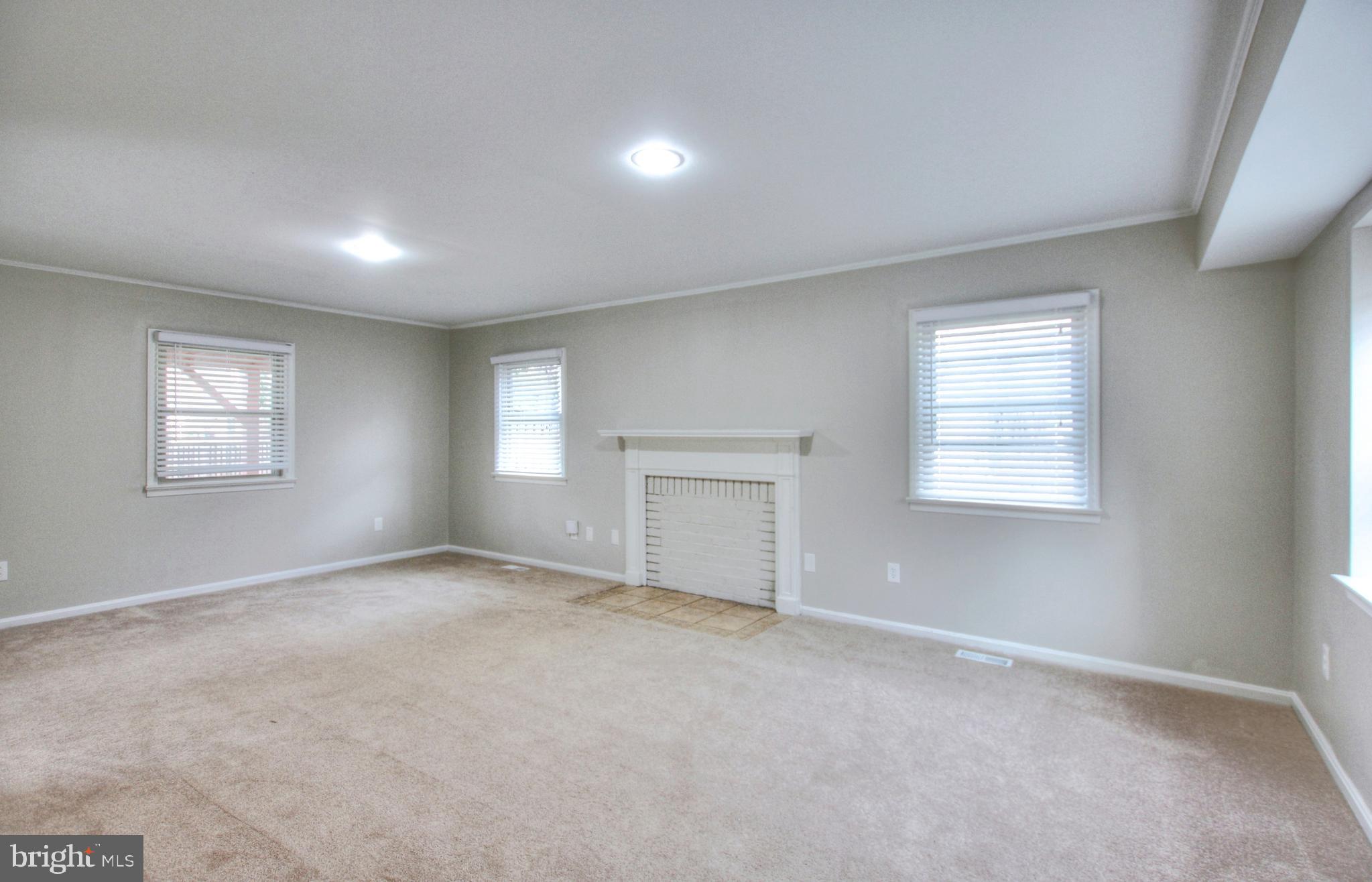 MONTPELIER - Residential