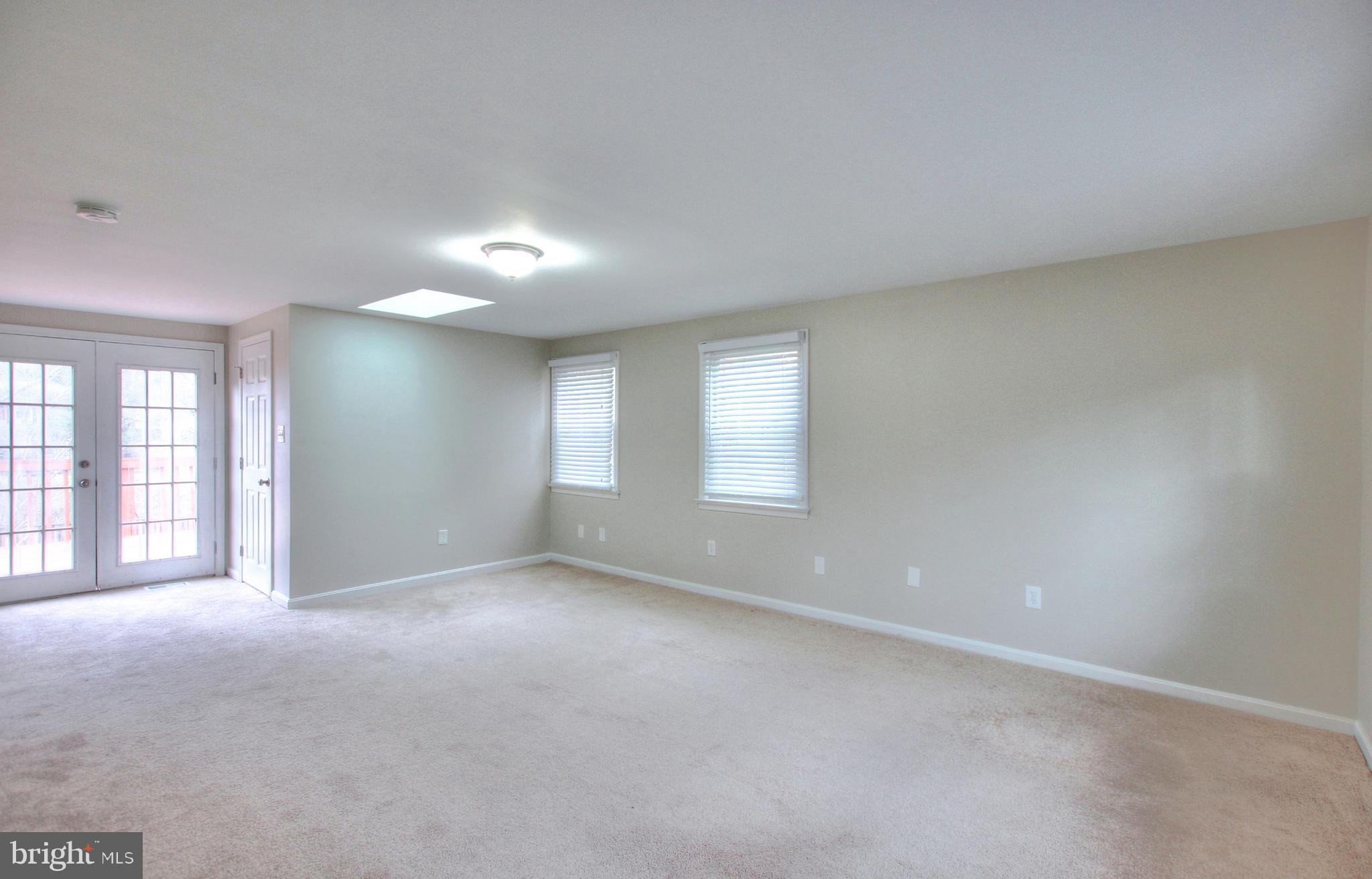 MONTPELIER - Residential