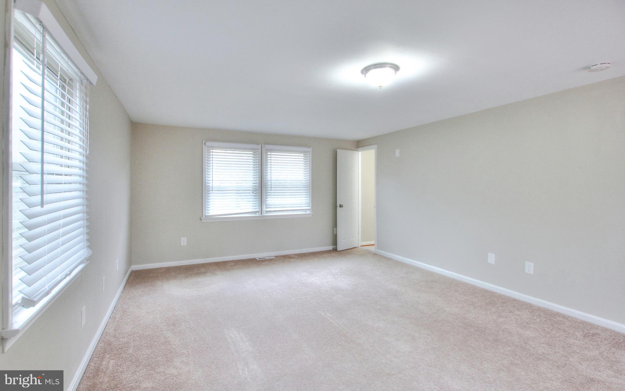 MONTPELIER - Residential