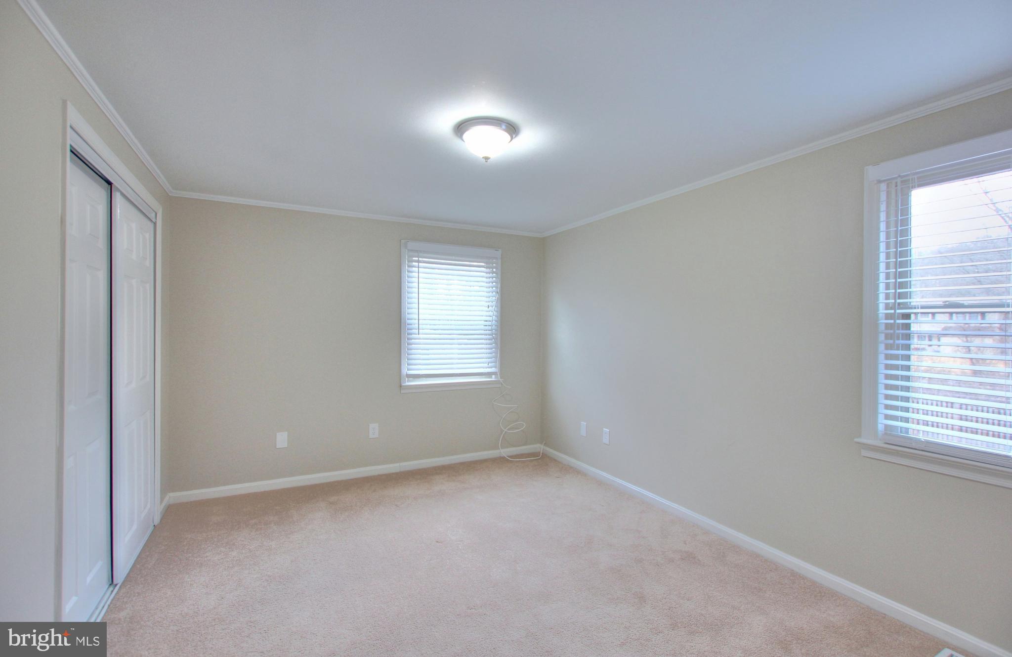 MONTPELIER - Residential