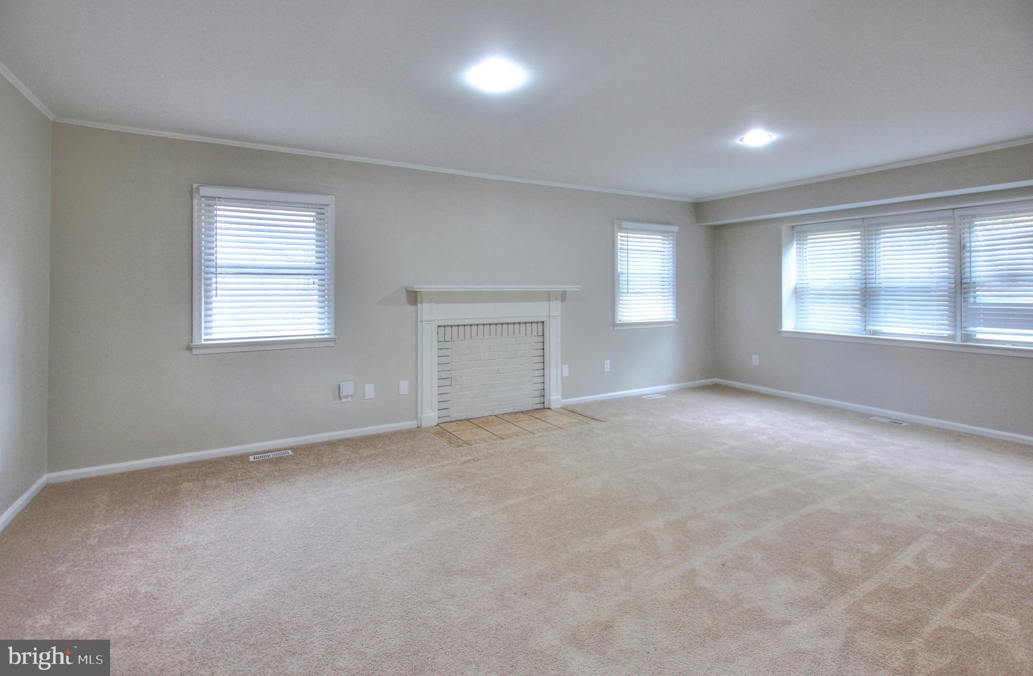 MONTPELIER - Residential